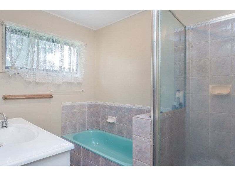 232 Appleby Rd, Stafford Heights QLD 4053