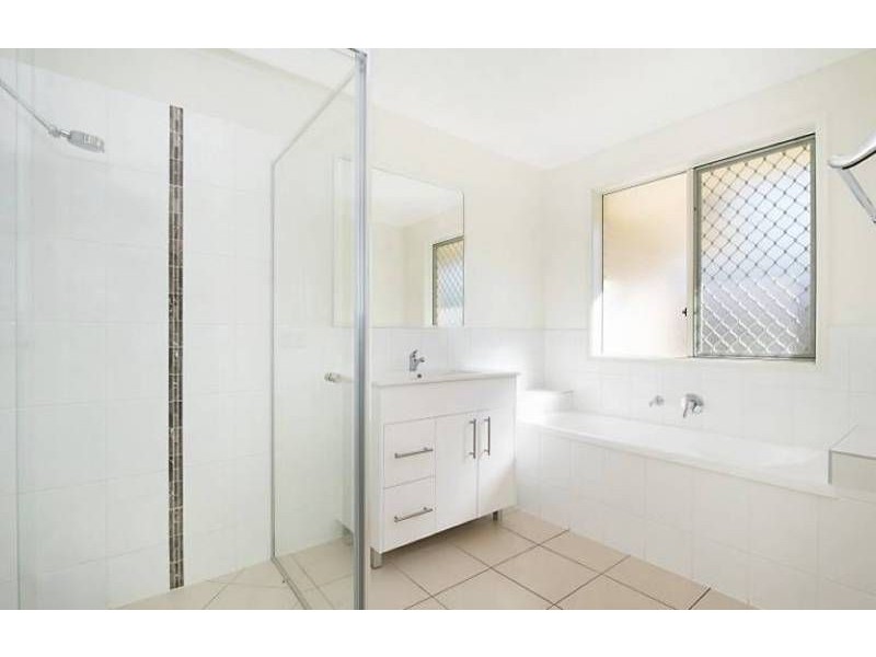 7 Aylmore Ct, Narangba QLD 4504