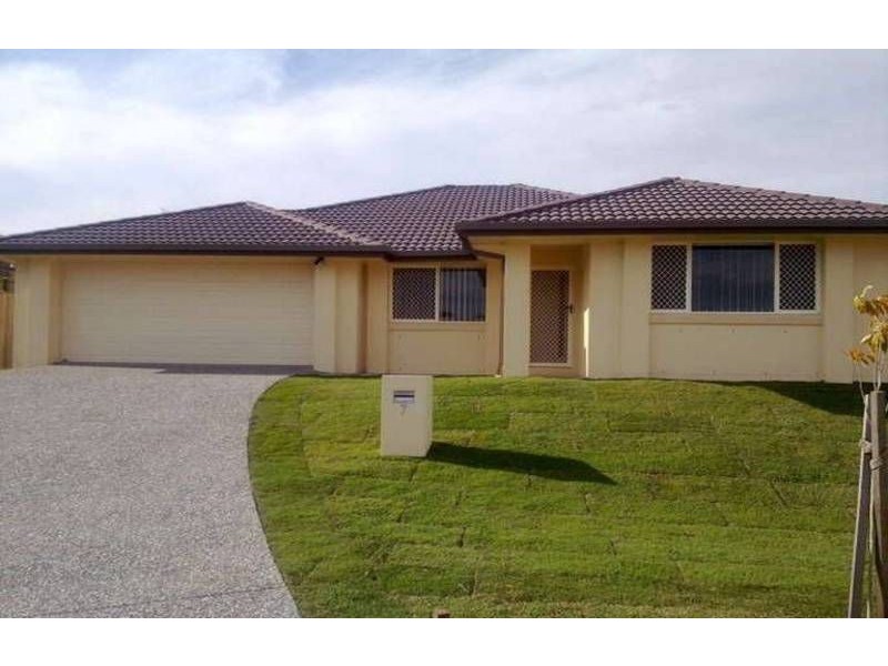 7 Aylmore Ct, Narangba QLD 4504