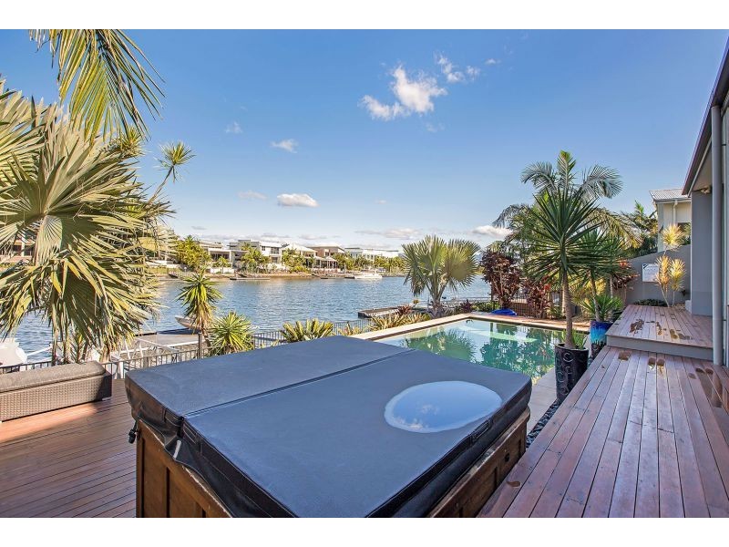 12 Coomera Ct, Helensvale QLD 4212