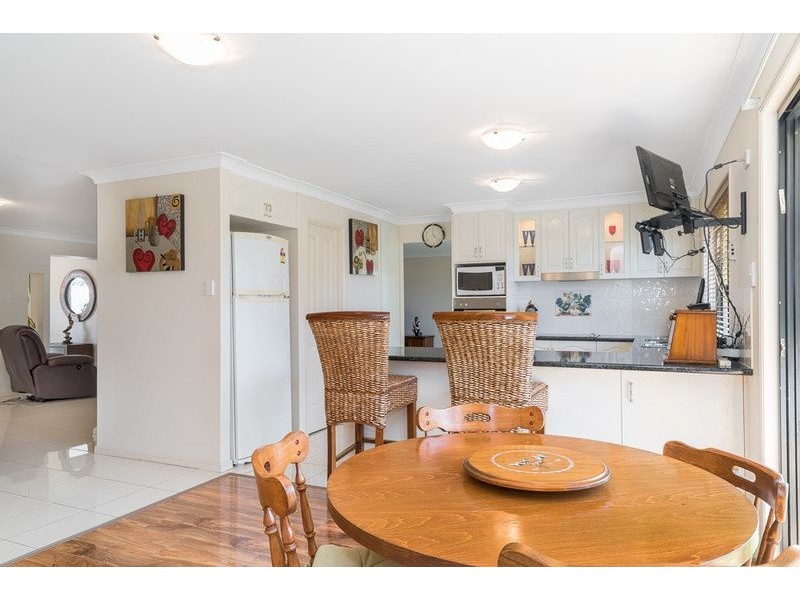 8 Parklane Ct, Bellmere QLD 4510