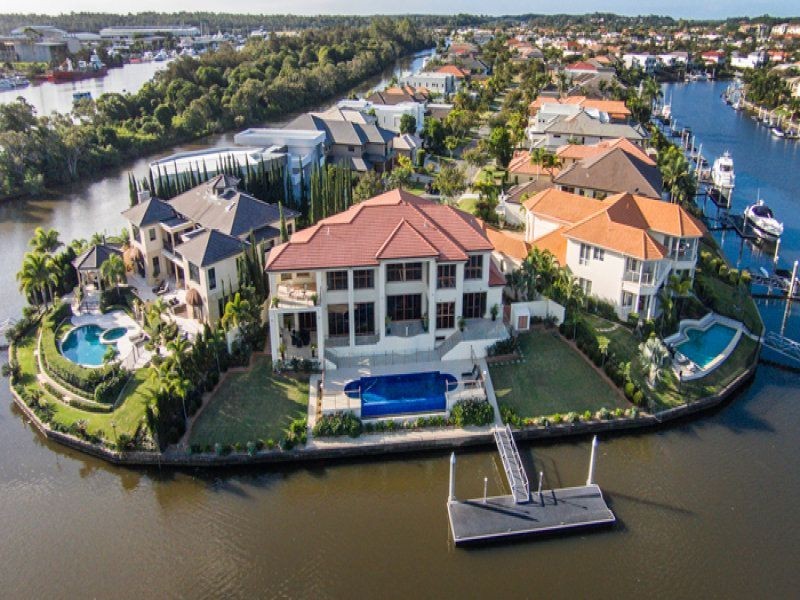 2332 Cressbrook Dr, Hope Island QLD 4212