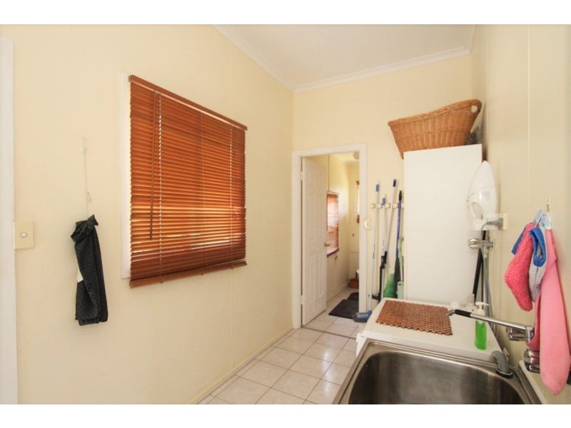87 Arthur St, Woody Point QLD 4019
