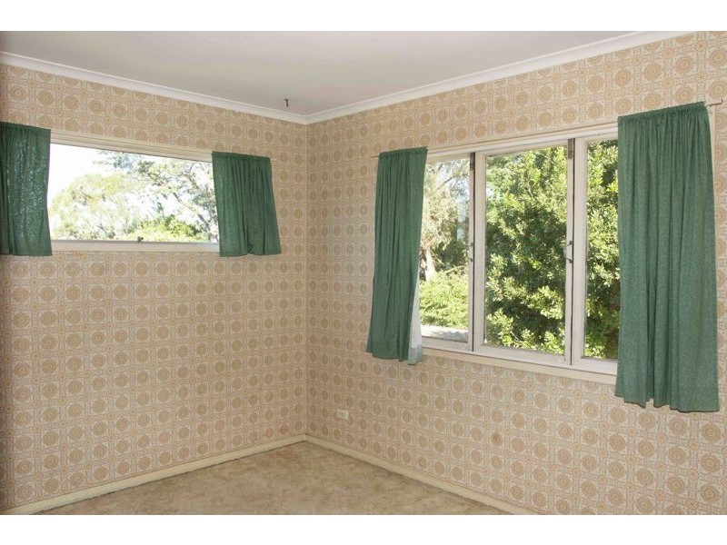 232 Appleby Rd, Stafford Heights QLD 4053