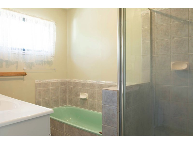 232 Appleby Rd, Stafford Heights QLD 4053