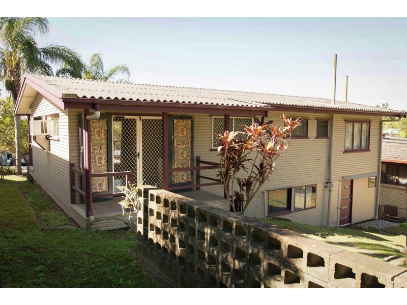 232 Appleby Rd, Stafford Heights QLD 4053