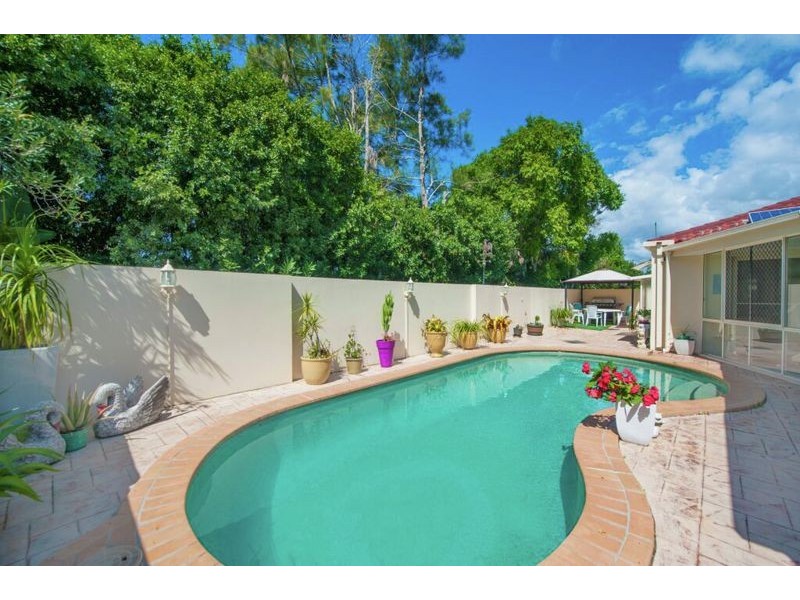 26 Oyster Cove Promenade, Helensvale QLD 4212