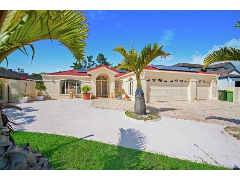 26 Oyster Cove Promenade, Helensvale QLD 4212
