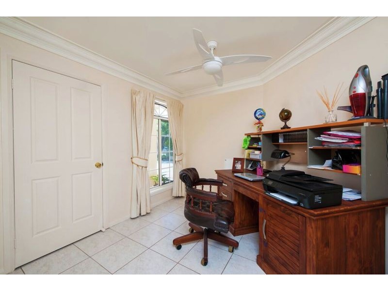 26 Oyster Cove Promenade, Helensvale QLD 4212