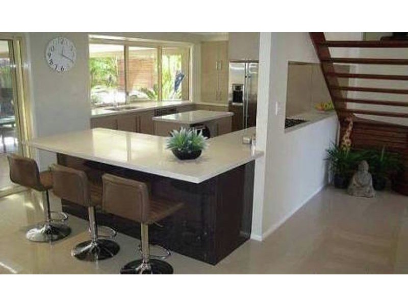 11 Oyster Cove Promenade, Helensvale QLD 4212