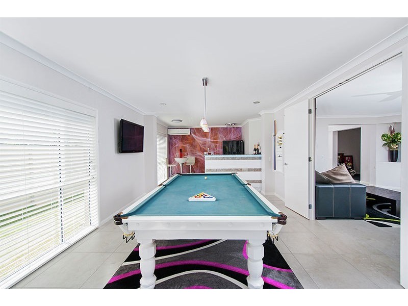 75 The Peninsula, Helensvale QLD 4212