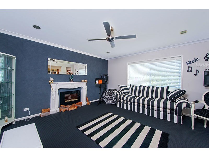 75 The Peninsula, Helensvale QLD 4212