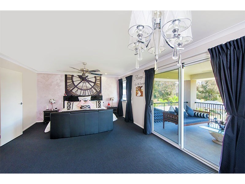 75 The Peninsula, Helensvale QLD 4212