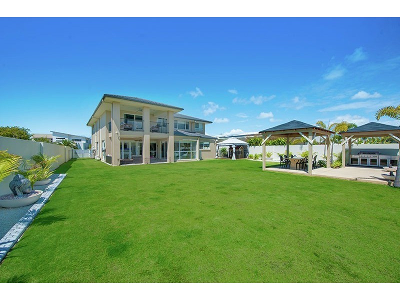 75 The Peninsula, Helensvale QLD 4212