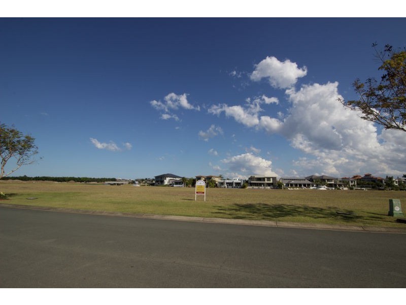 2631 Virginia Dr, Hope Island QLD 4212