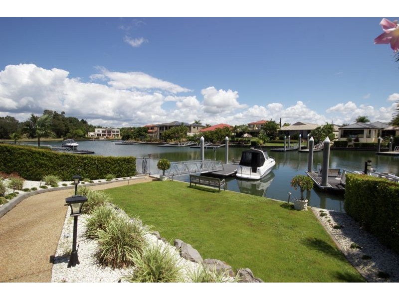 2107 Carlton Cl, Hope Island QLD 4212