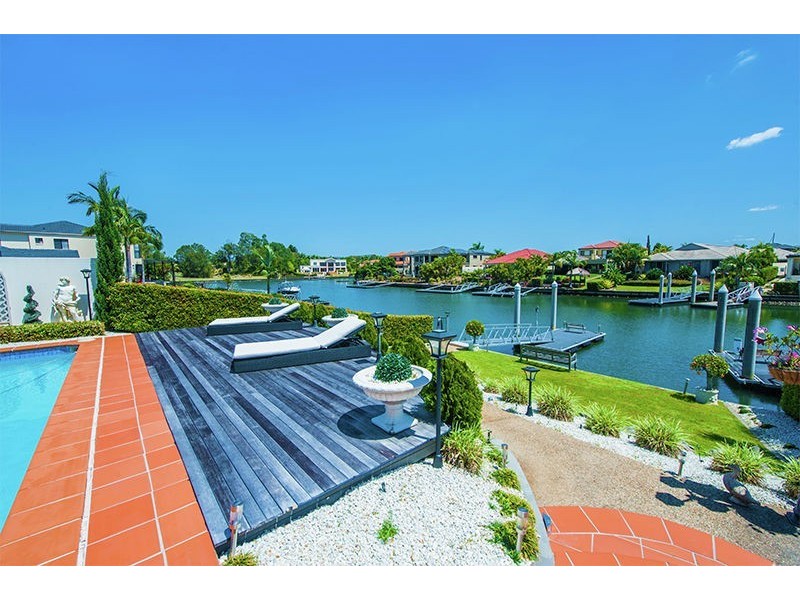 2107 Carlton Cl, Hope Island QLD 4212