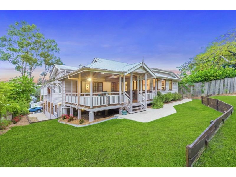 37 Amarina Avenue, Ashgrove QLD 4060