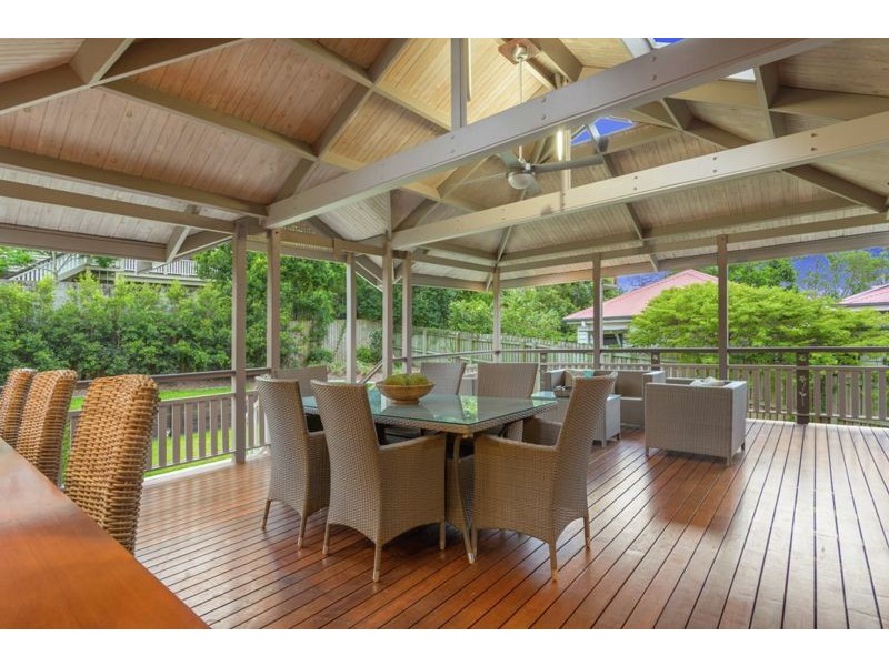 37 Amarina Avenue, Ashgrove QLD 4060