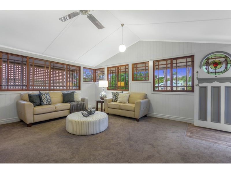 37 Amarina Avenue, Ashgrove QLD 4060