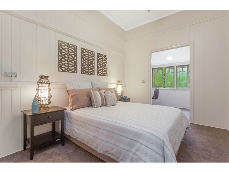 37 Amarina Avenue, Ashgrove QLD 4060