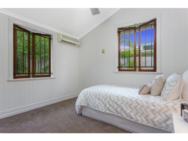 37 Amarina Avenue, Ashgrove QLD 4060