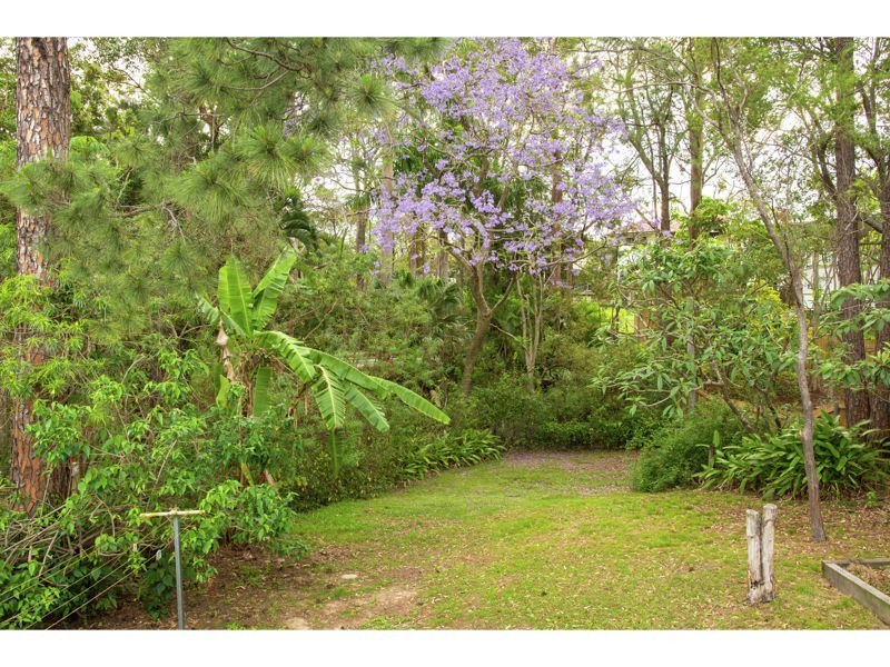 22 Amott St, Stafford Heights QLD 4053