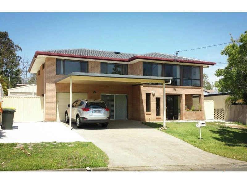 8 McCracken St, Wishart QLD 4122