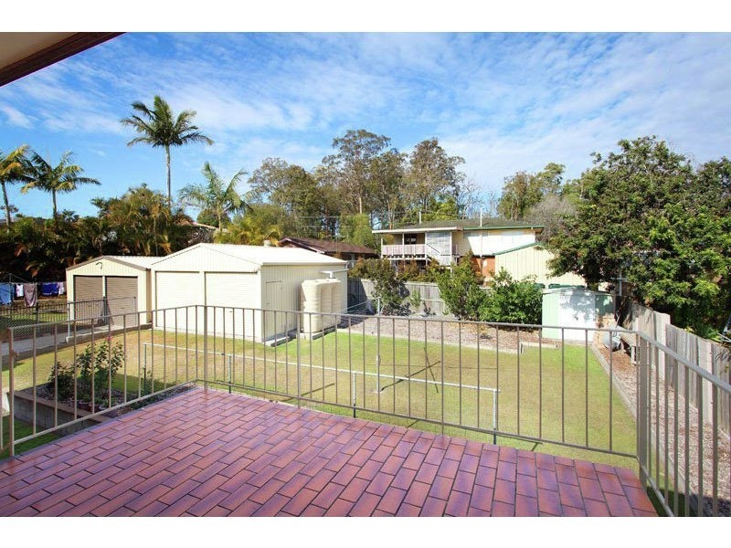 8 McCracken St, Wishart QLD 4122