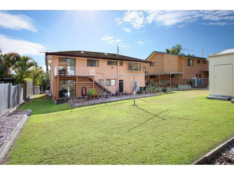 8 McCracken St, Wishart QLD 4122