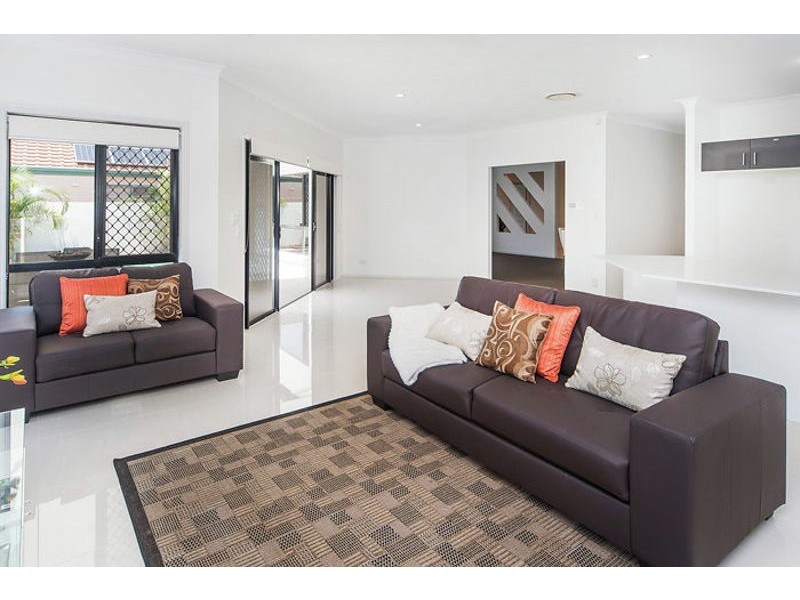 30 Tranquility Cct, Helensvale QLD 4212