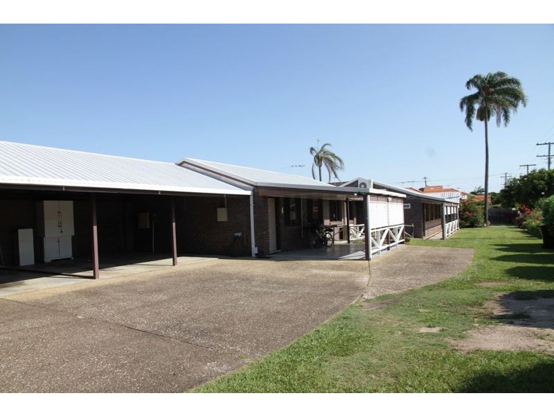 2/53 Ellen St, Woody Point QLD 4019