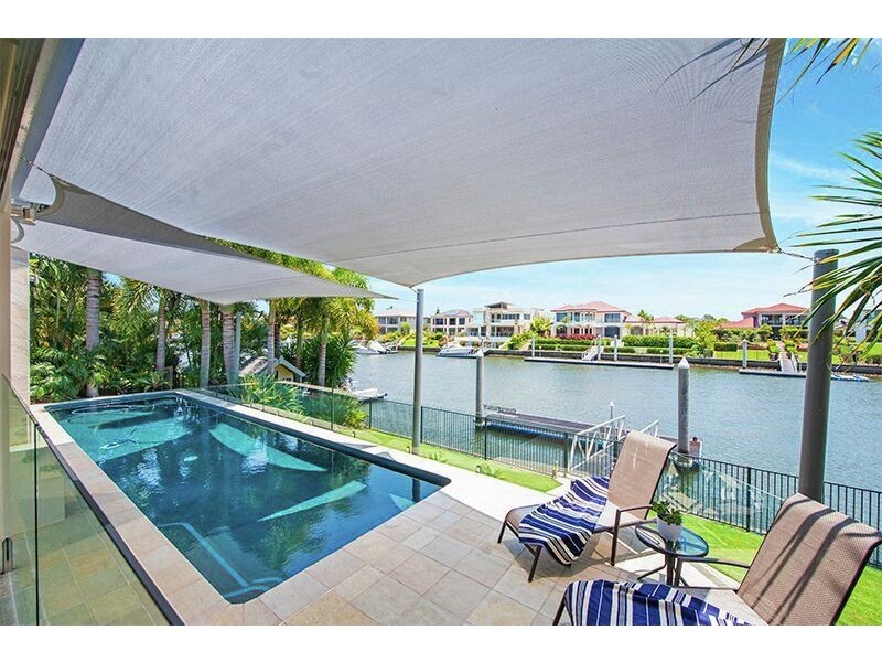 2158 Beaufort Way, Hope Island QLD 4212