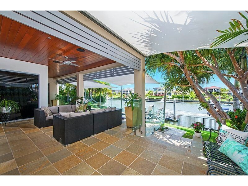 2158 Beaufort Way, Hope Island QLD 4212