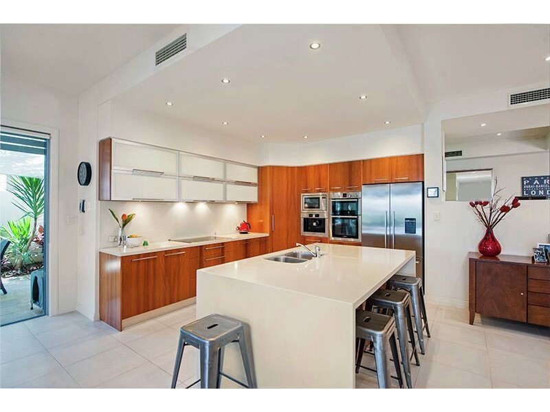 2158 Beaufort Way, Hope Island QLD 4212