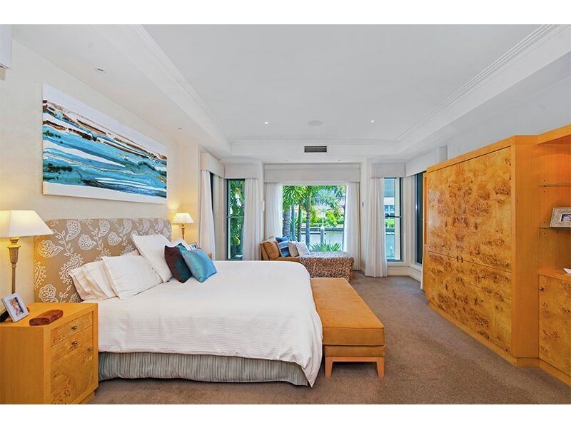 2158 Beaufort Way, Hope Island QLD 4212