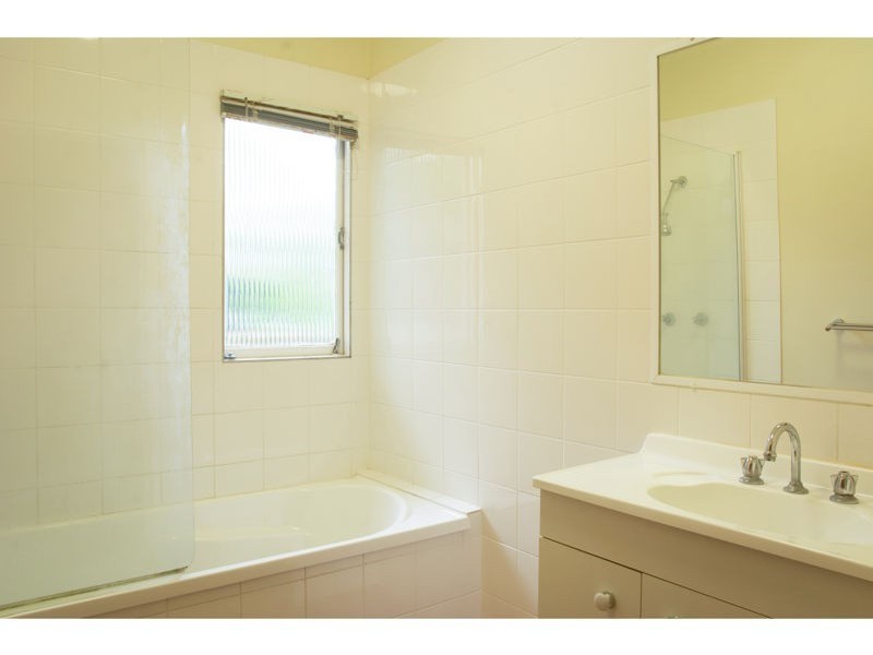 22 Amott St, Stafford Heights QLD 4053