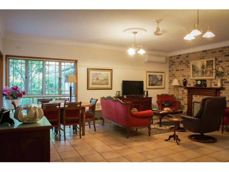 6 Ganton Pl, Albany Creek QLD 4035