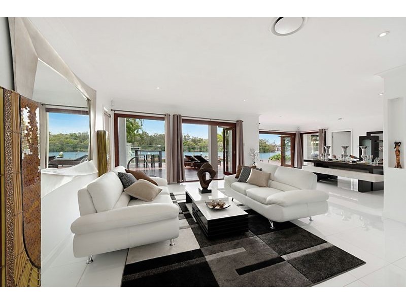 Hope Island QLD 4212