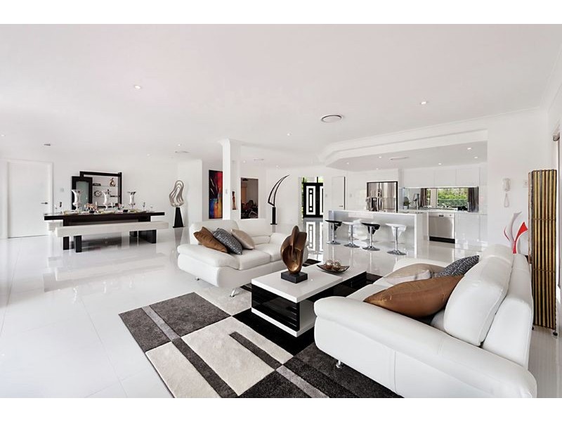 Hope Island QLD 4212