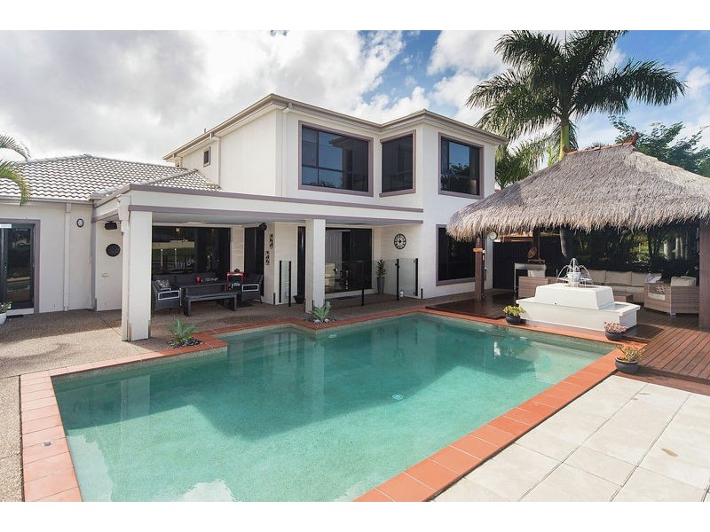 2114 Fernlea Cl, Hope Island QLD 4212