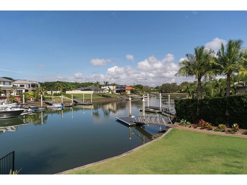 2114 Fernlea Cl, Hope Island QLD 4212