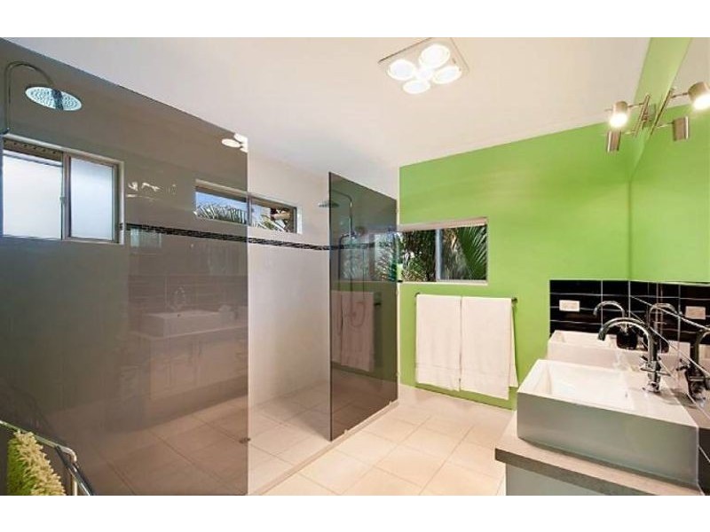 236 Mansfield Rd, Elimbah QLD 4516