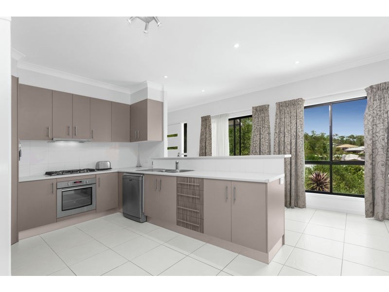 12 Bindarri Close, Waterford QLD 4133