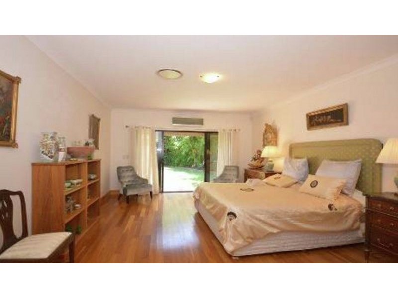 3152 Riverleigh Dr, Hope Island QLD 4212