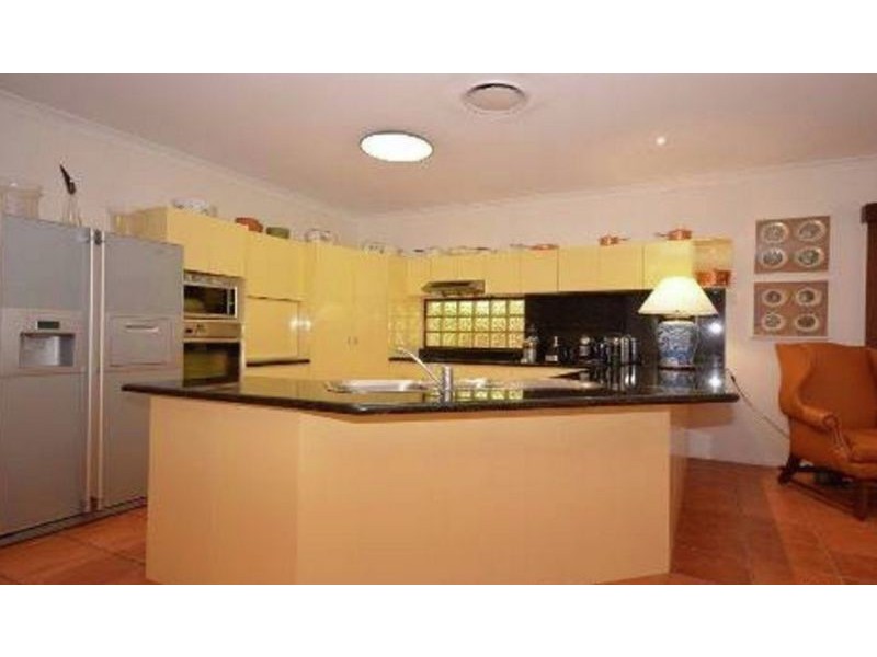 3152 Riverleigh Dr, Hope Island QLD 4212