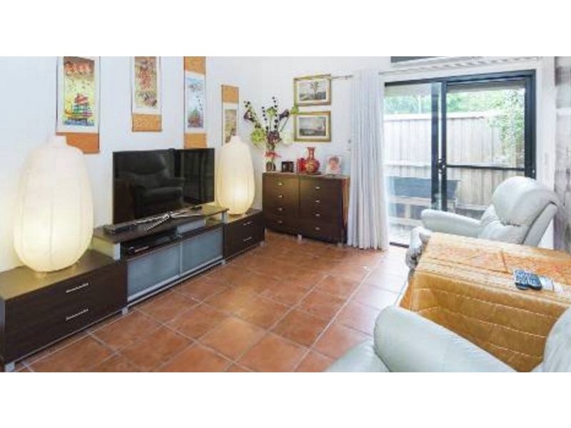 3152 Riverleigh Dr, Hope Island QLD 4212