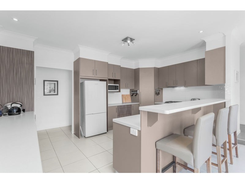 12 Bindarri Close, Waterford QLD 4133