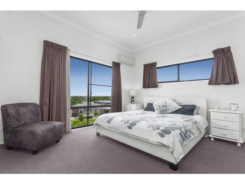 12 Bindarri Close, Waterford QLD 4133