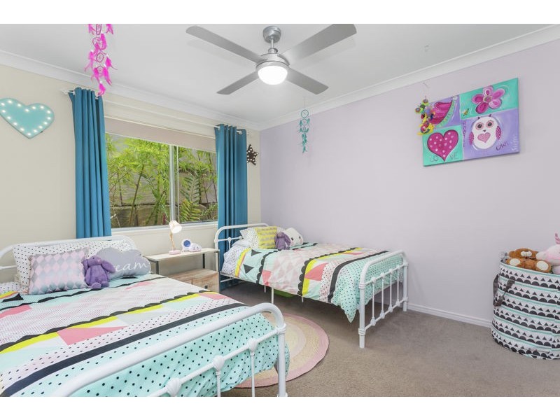 1 Gracie Ct, Cashmere QLD 4500